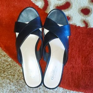 Women's casual sandals